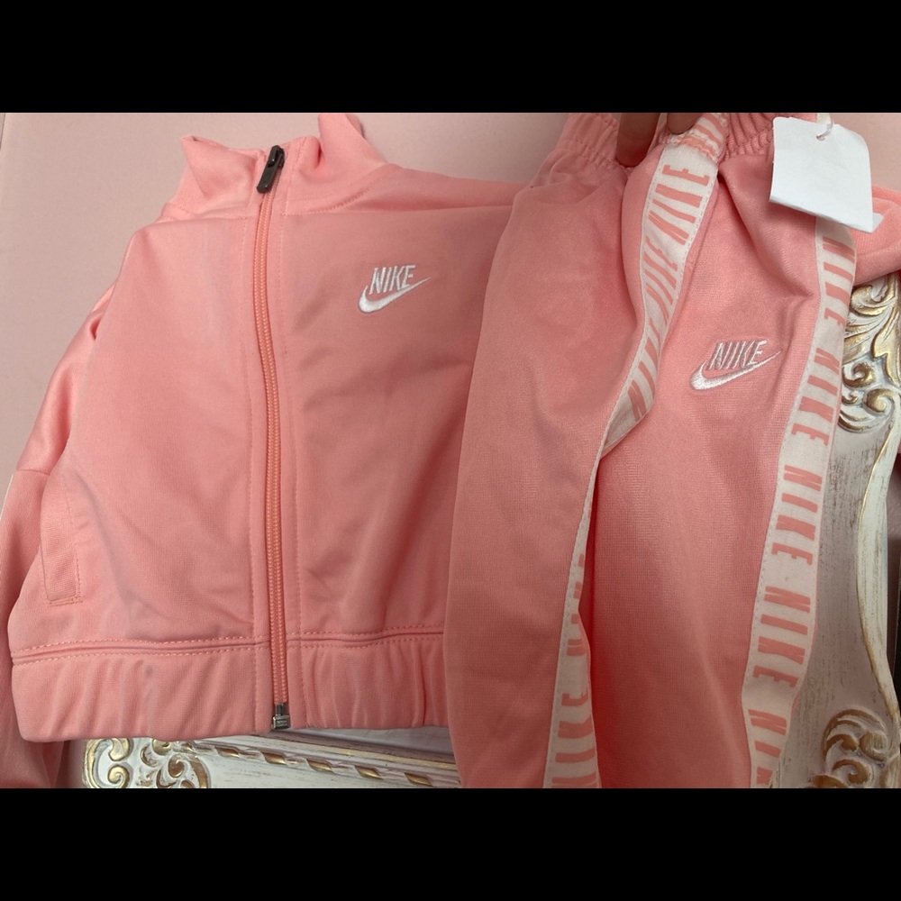 COPY - NWT baby girl Nike outfit